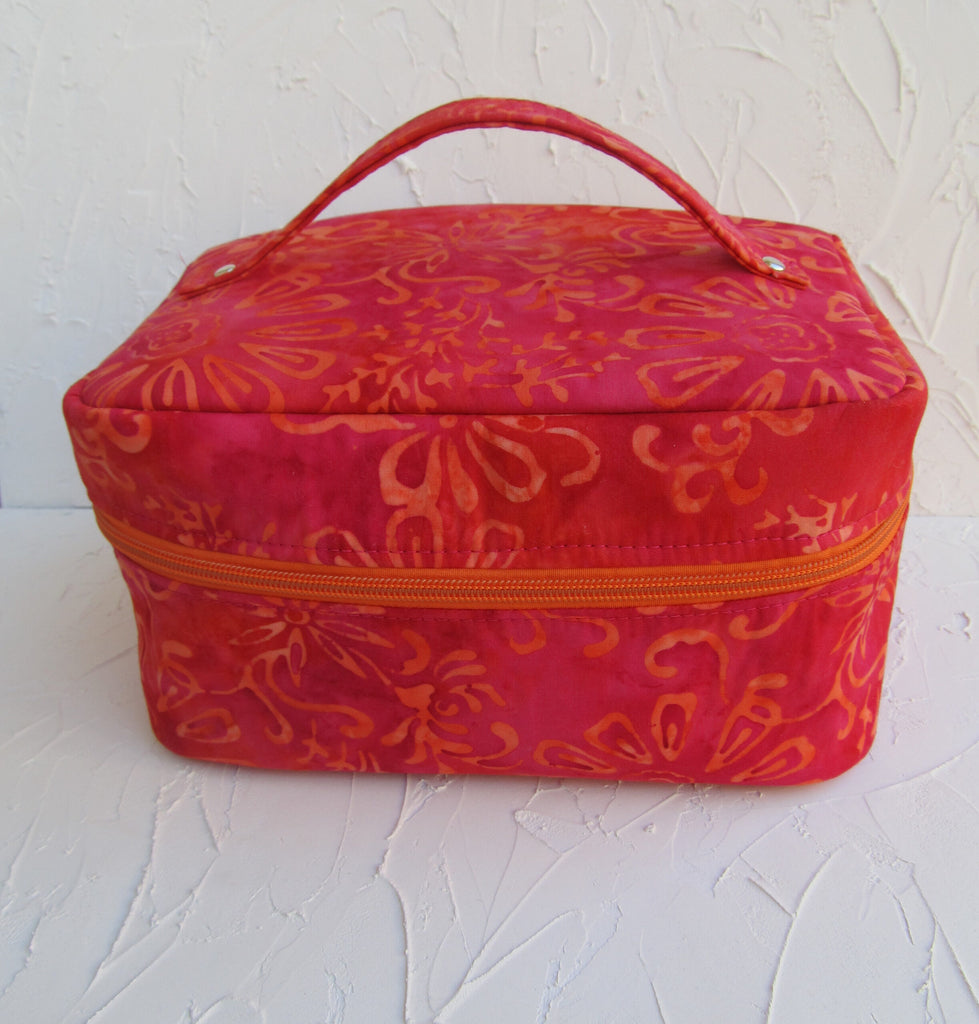 Fabric Cosmetic Train Case for Travel with HeatnBond EZ Tee Interfacing