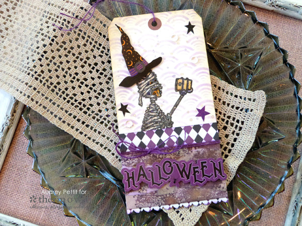 Mixed Media Spooky Selfie Halloween Tag