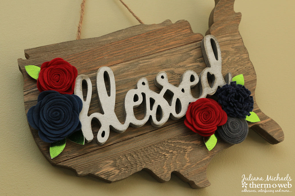 USA Wood Wall Hanging