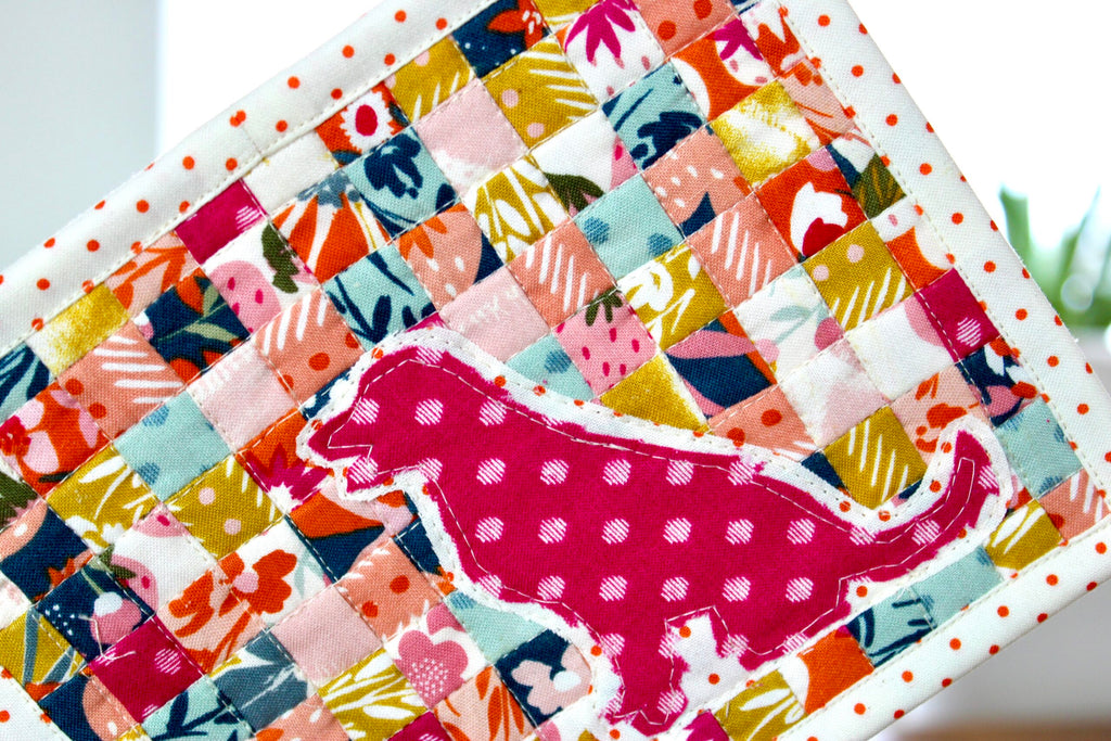 Beggin' for Treats Mug Rug