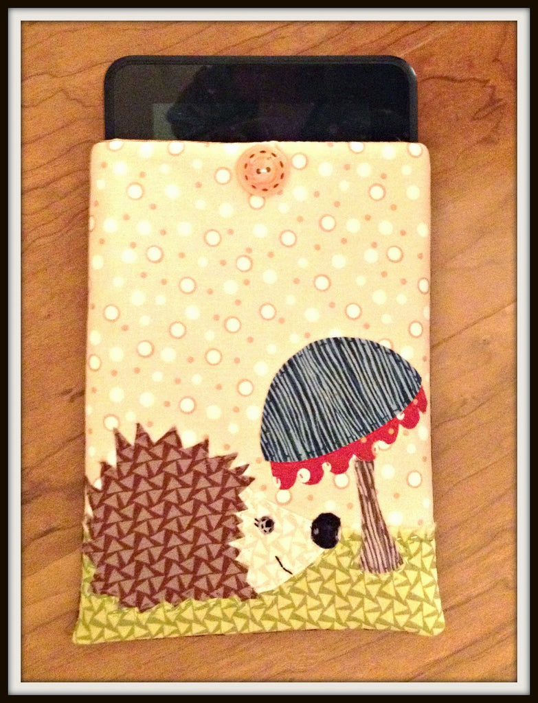 Handmade Holiday Gifts - Hedgehog Kindle Sleeve