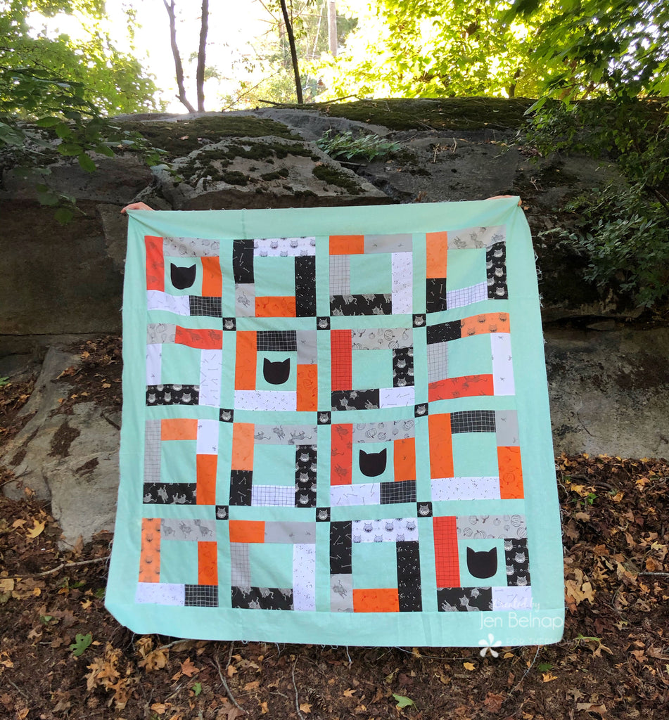 Scaredy Cat Log Cabin-ish Halloween Quilt