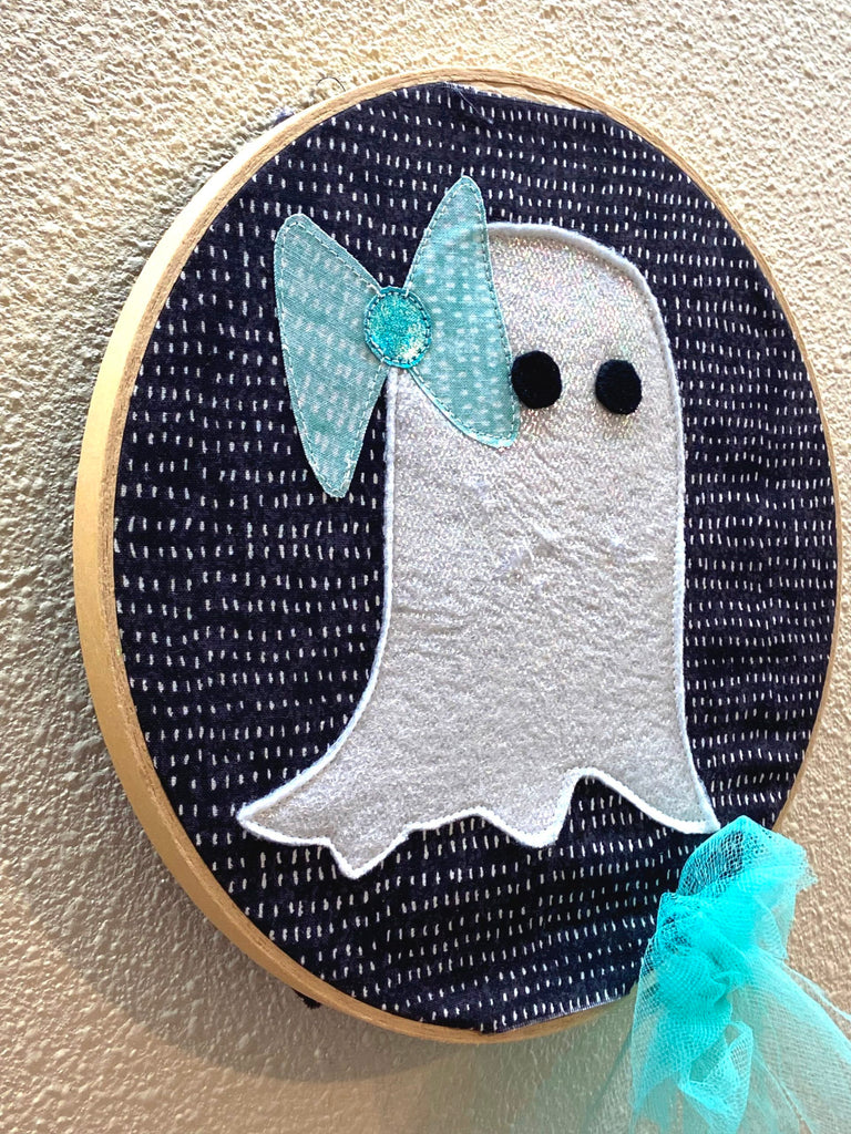 Halloween Ghostly Hoop Decoration with Fusible Fleece