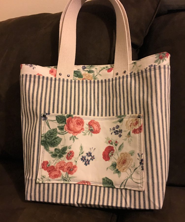 Shabby Chic Fabric Tote Bag with HeatnBond Fusible Fleece