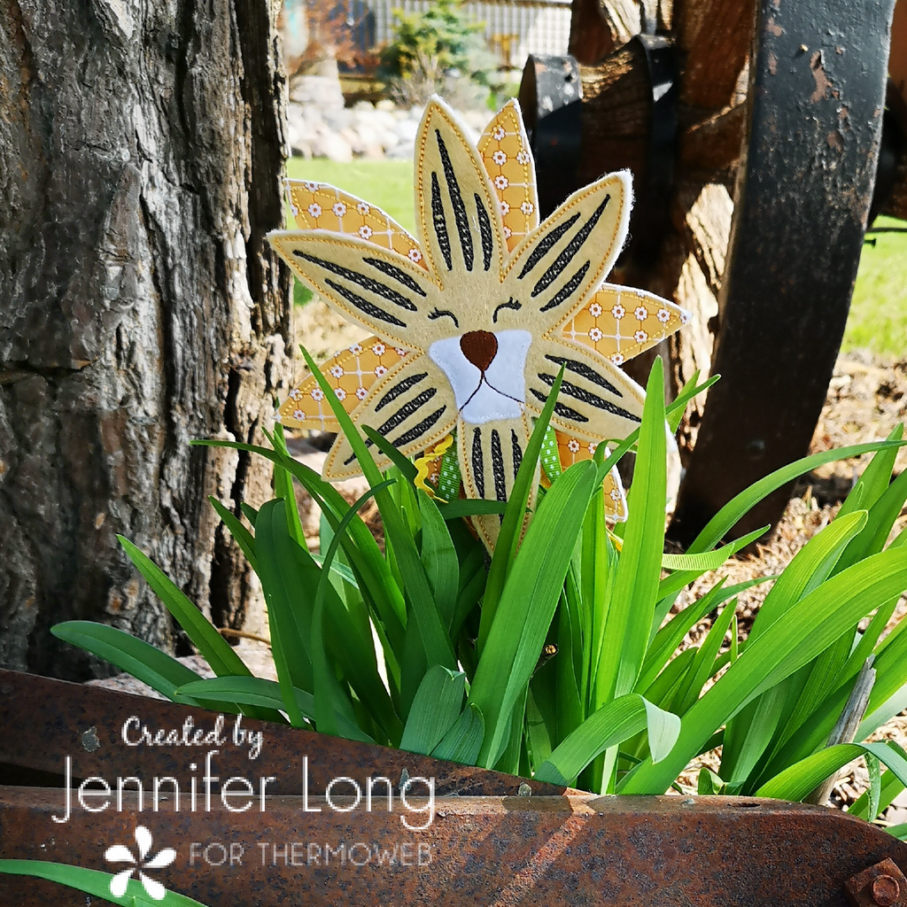 Tiger Lily Fabric Flower Wands with HeatnBond and Fabric Fuse