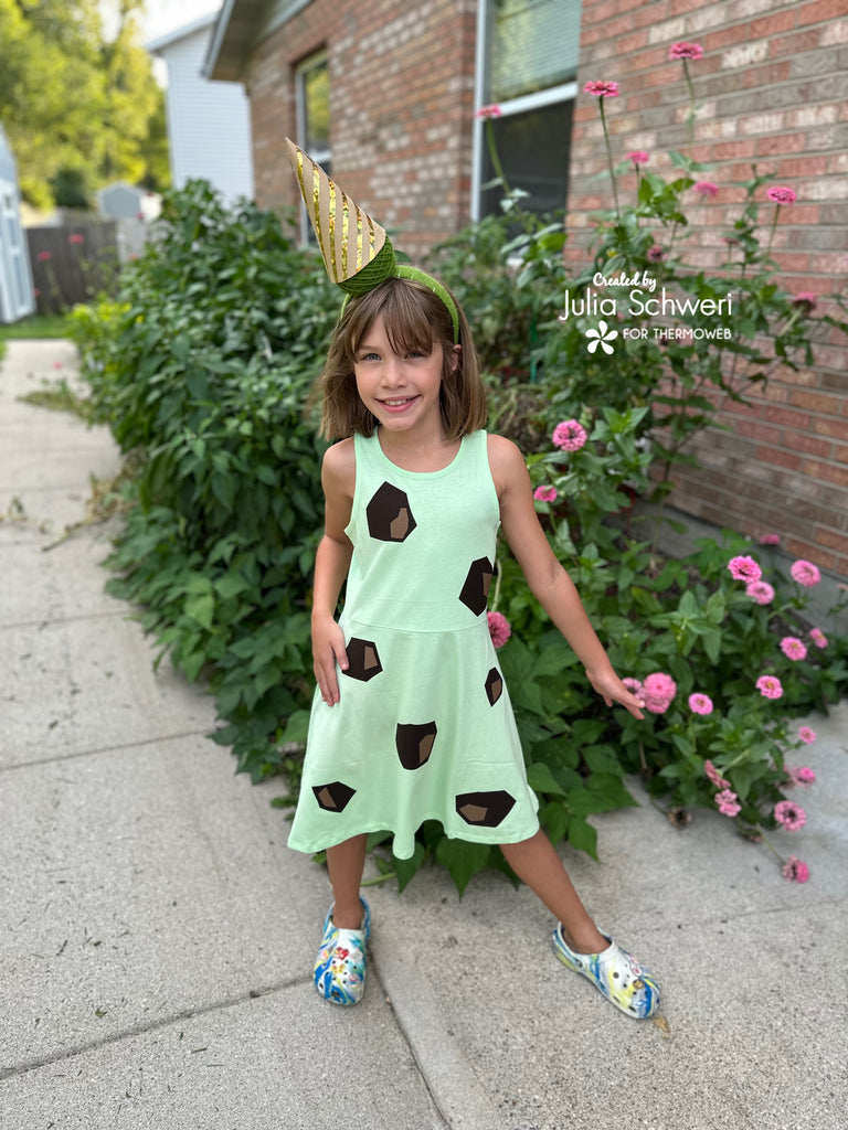 No-Sew Mint Chocolate Chip Ice Cream Costume