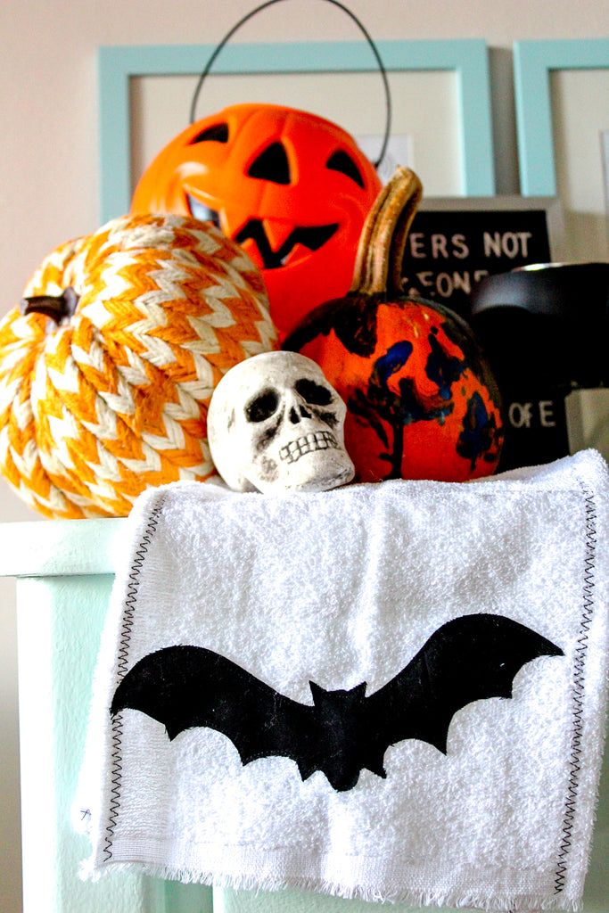 Easy Applique Halloween Towel w/ HeatnBond Interfacing