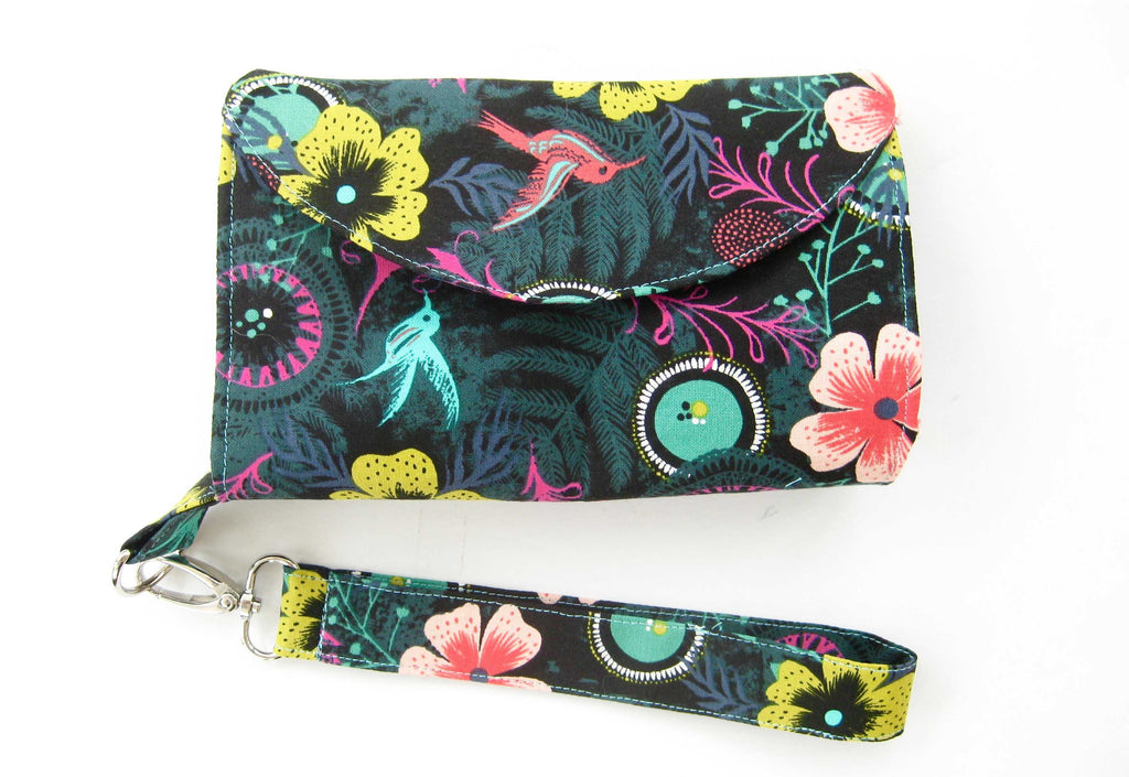 Phone Wristlet Stylish Clutch Tutorial with HeatnBond Interfacing