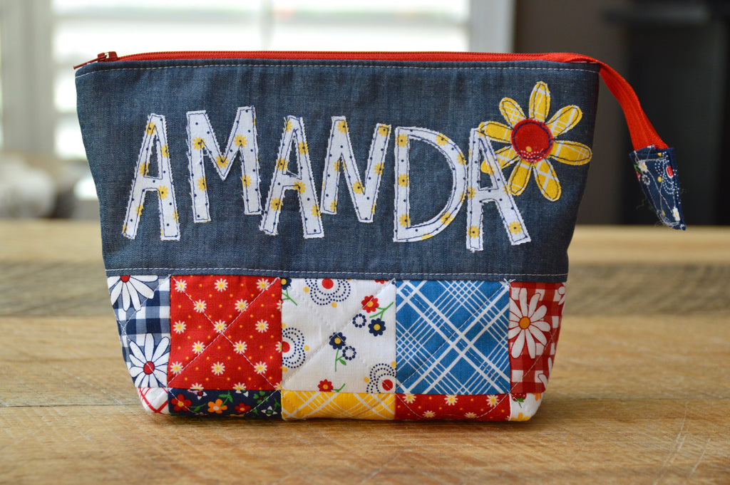 70's inspired Zipper Pouch with HeatnBond Fusible Fleece