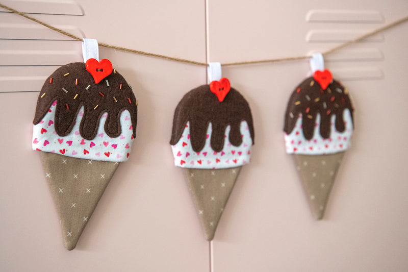 No-Melt HeatnBond Fabric Ice Cream Cone Banner