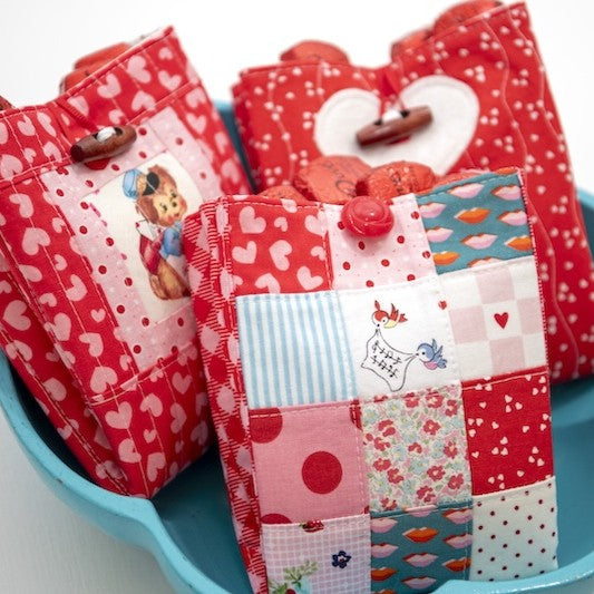 Pop Up Valentine Treat Bag with Fusible Fleece