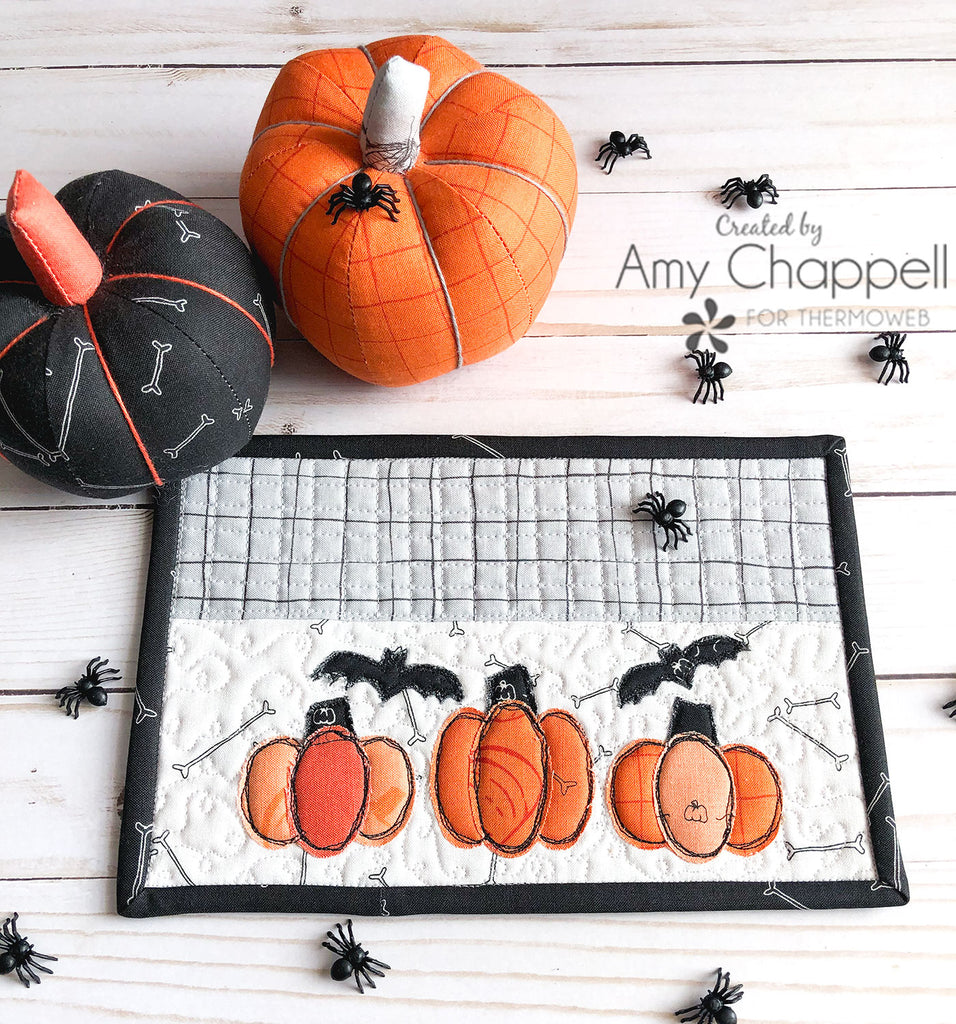 Scaredy Cat Halloween Applique Mug Rug