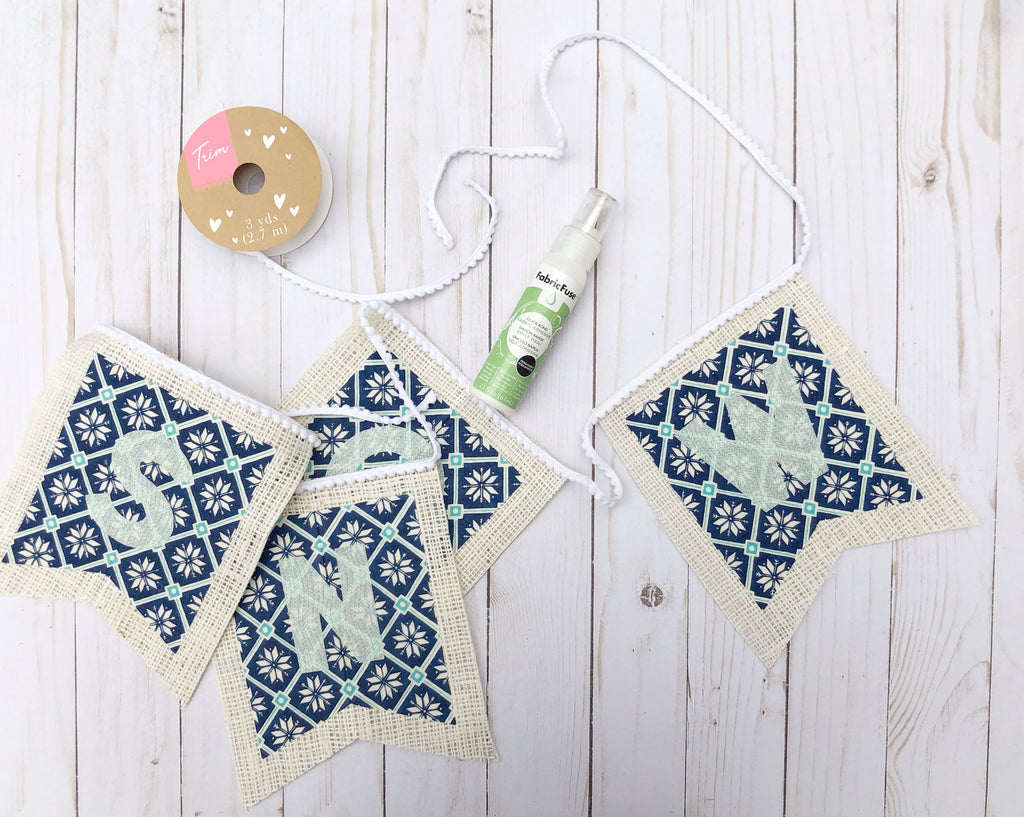 No-Sew Winter Time Fabric Applique Snow Banner